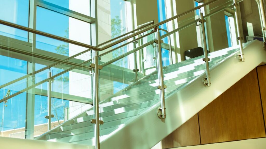 Cortes personalizados de Vidrio y Aluminio en Guadalajara Cortes personalizados de Vidrio y Aluminio en Guadalajara