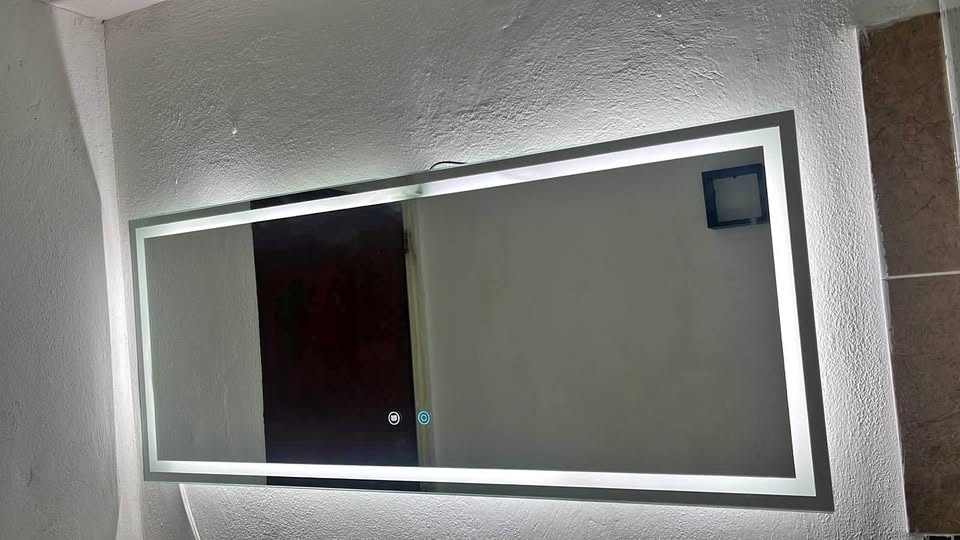 instalación de espejos LED en Guadalajara